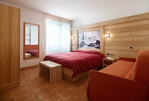 200px_rsz_hotelariston_105.jpg